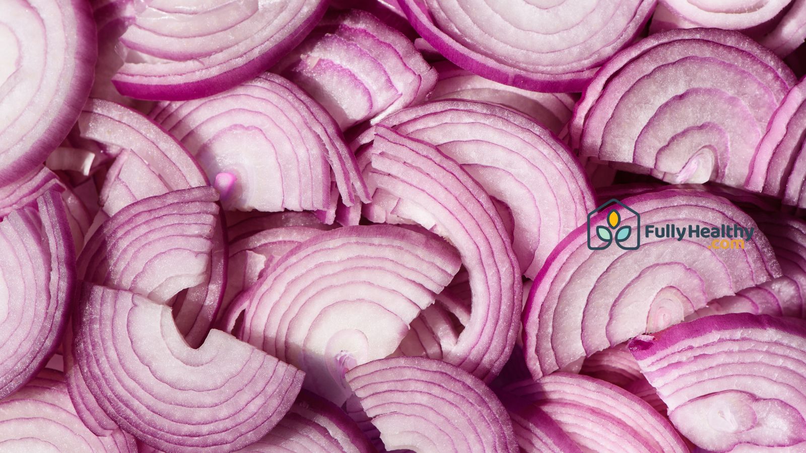 Sliced red onions for cooking and health benefits.